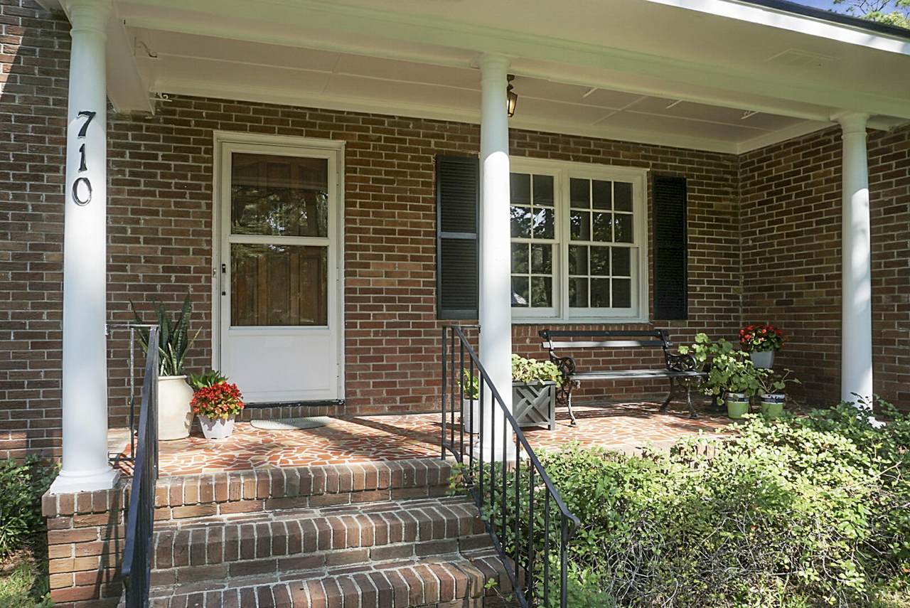 https://bt-photos.global.ssl.fastly.net/charleston/1280_boomver_1_26005271-2.jpg