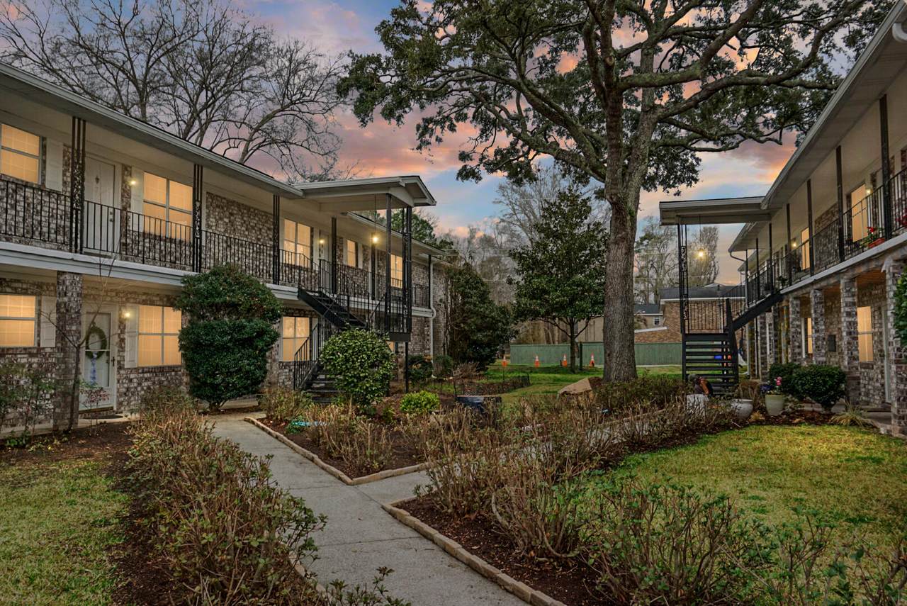 516 Arlington Drive - Photo 1