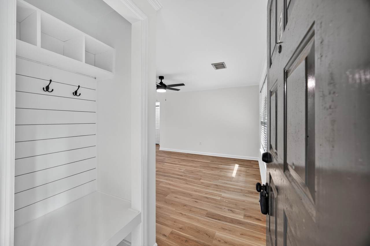 341 Coleman Boulevard - Photo 1