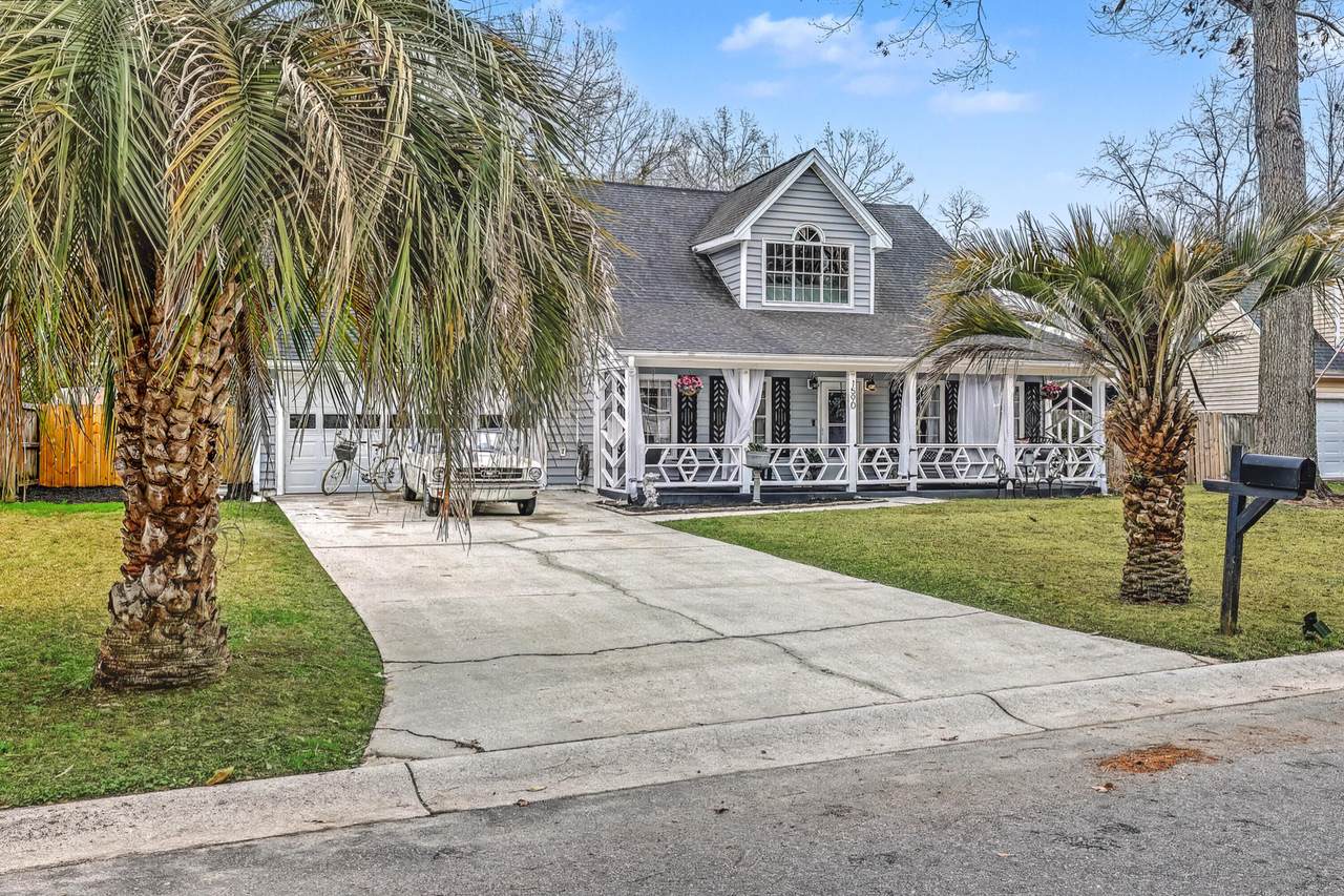 1590 Wabeek Way - Photo 1