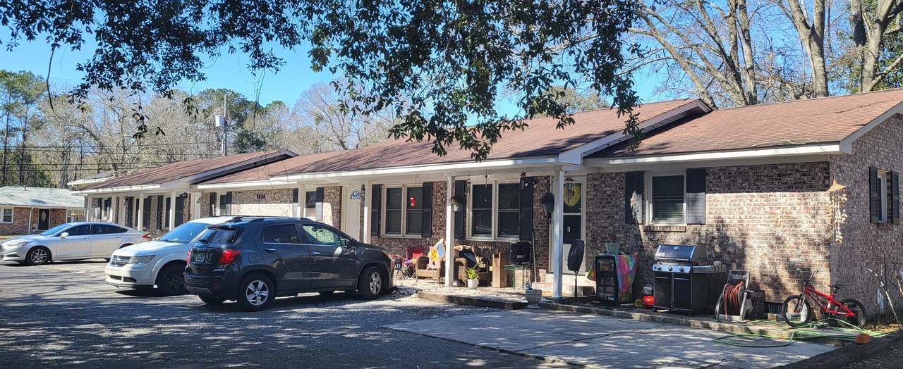 7424 Rock Street - Photo 1