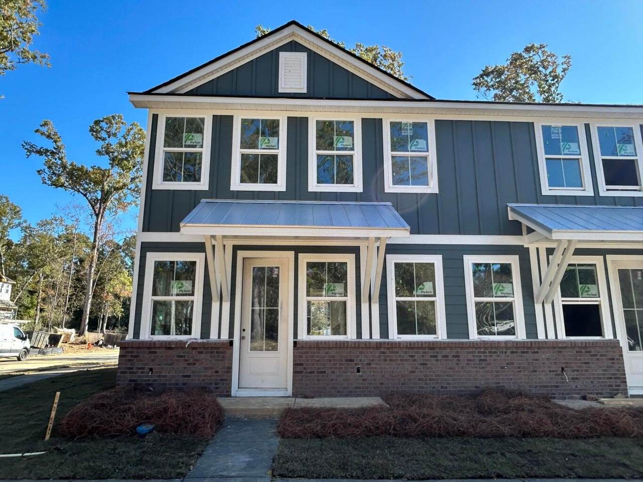 451 Martins Creek Boulevard - Photo 1