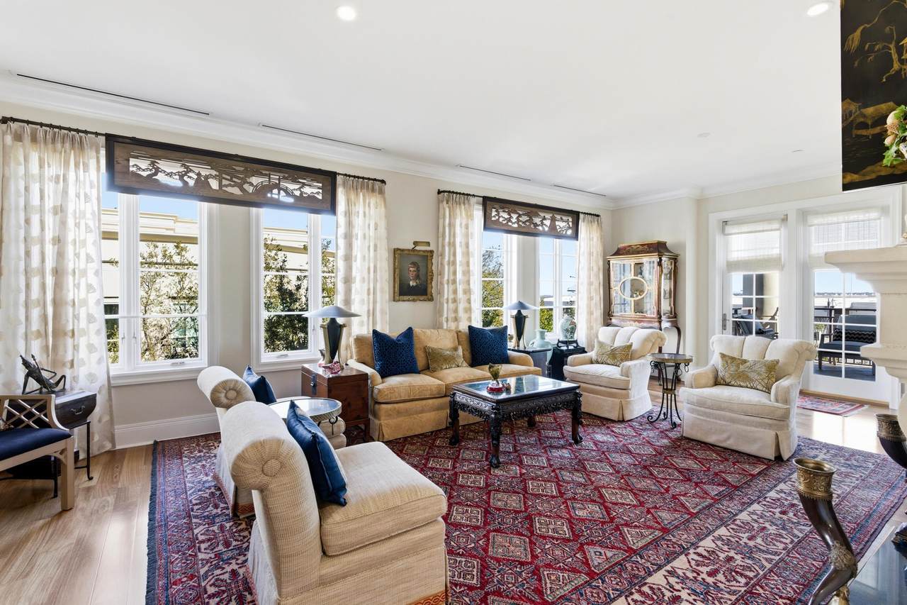 2 Laurens Street 3 E - Photo 1