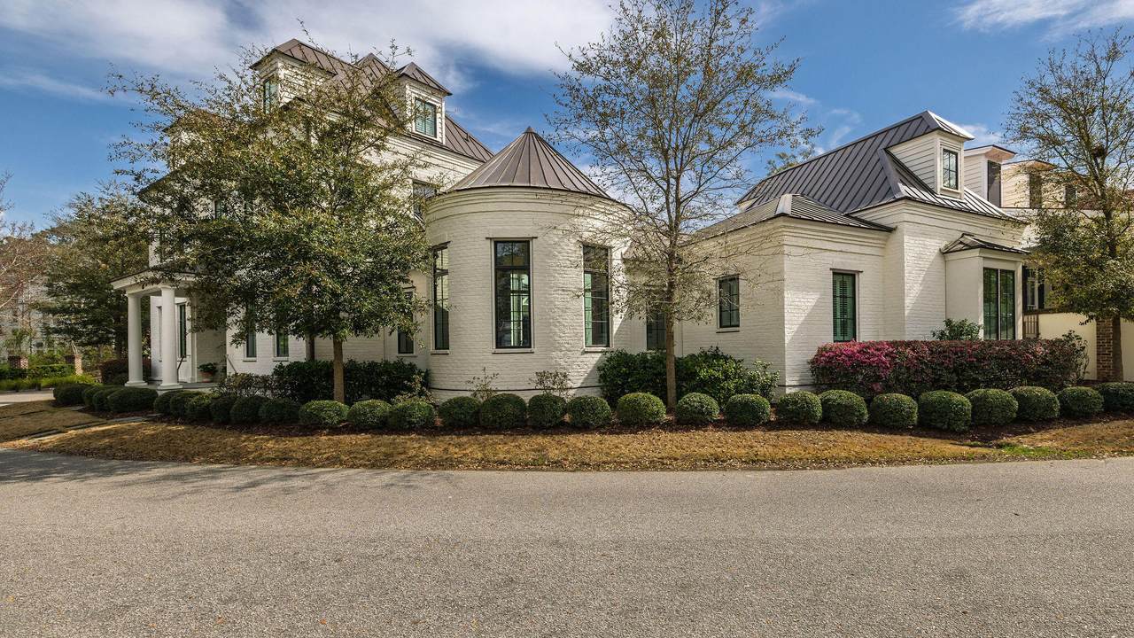 48 Robert Mills Circle - Photo 1