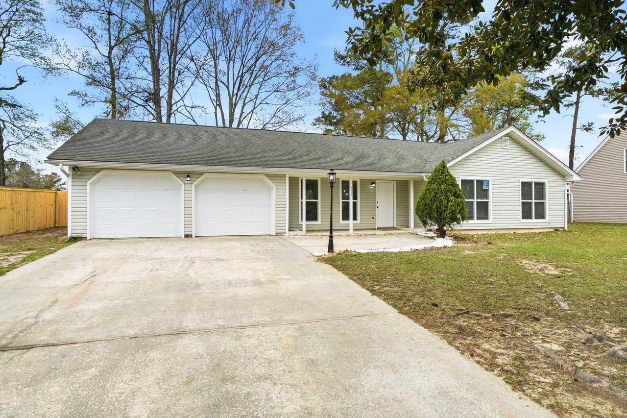 121 University Drive - Photo 1