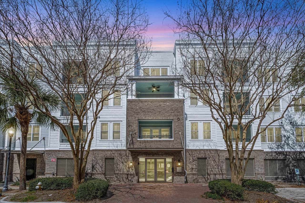 200 River Landing Drive - Photo 1