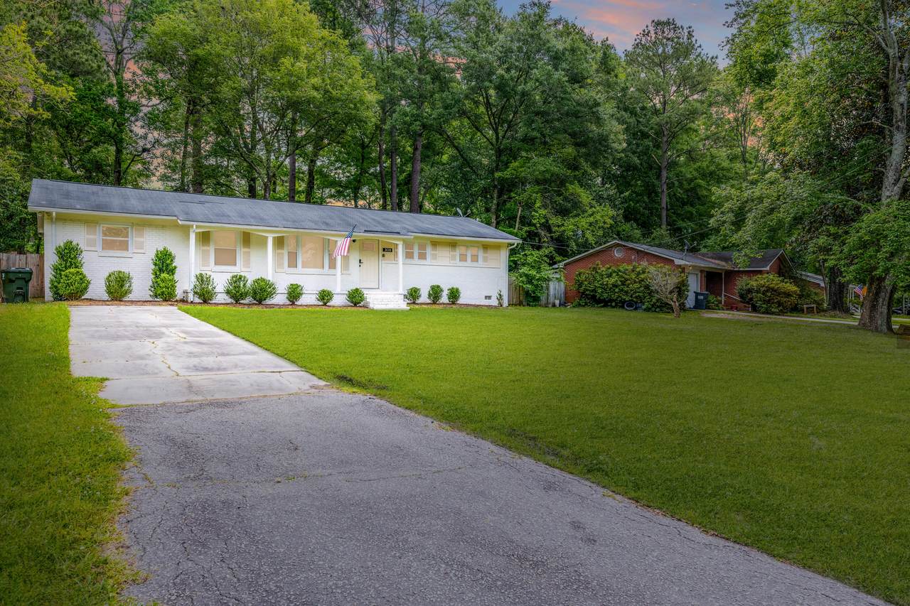 308 Forest Circle - Photo 1