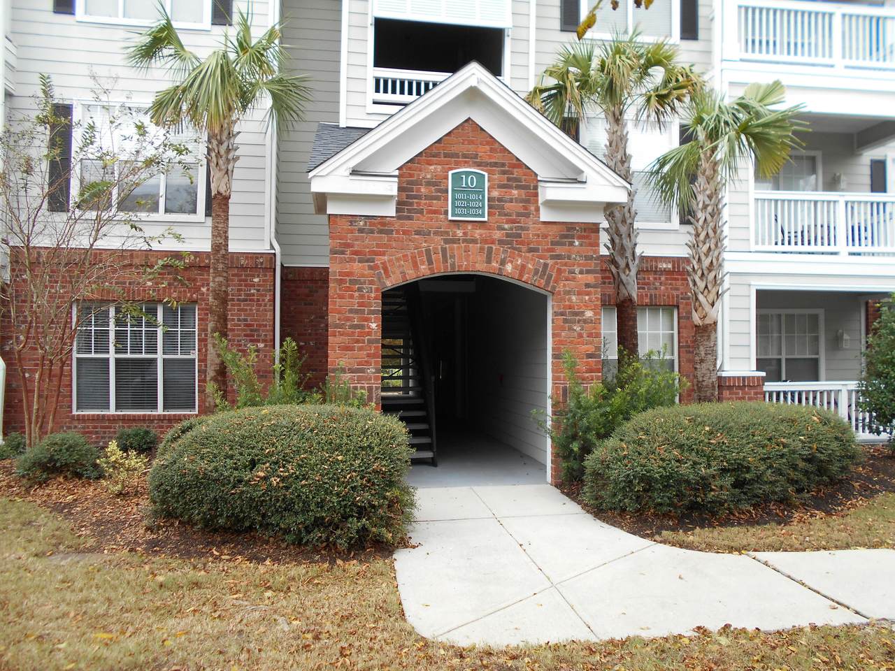 45 Sycamore Avenue - Photo 1