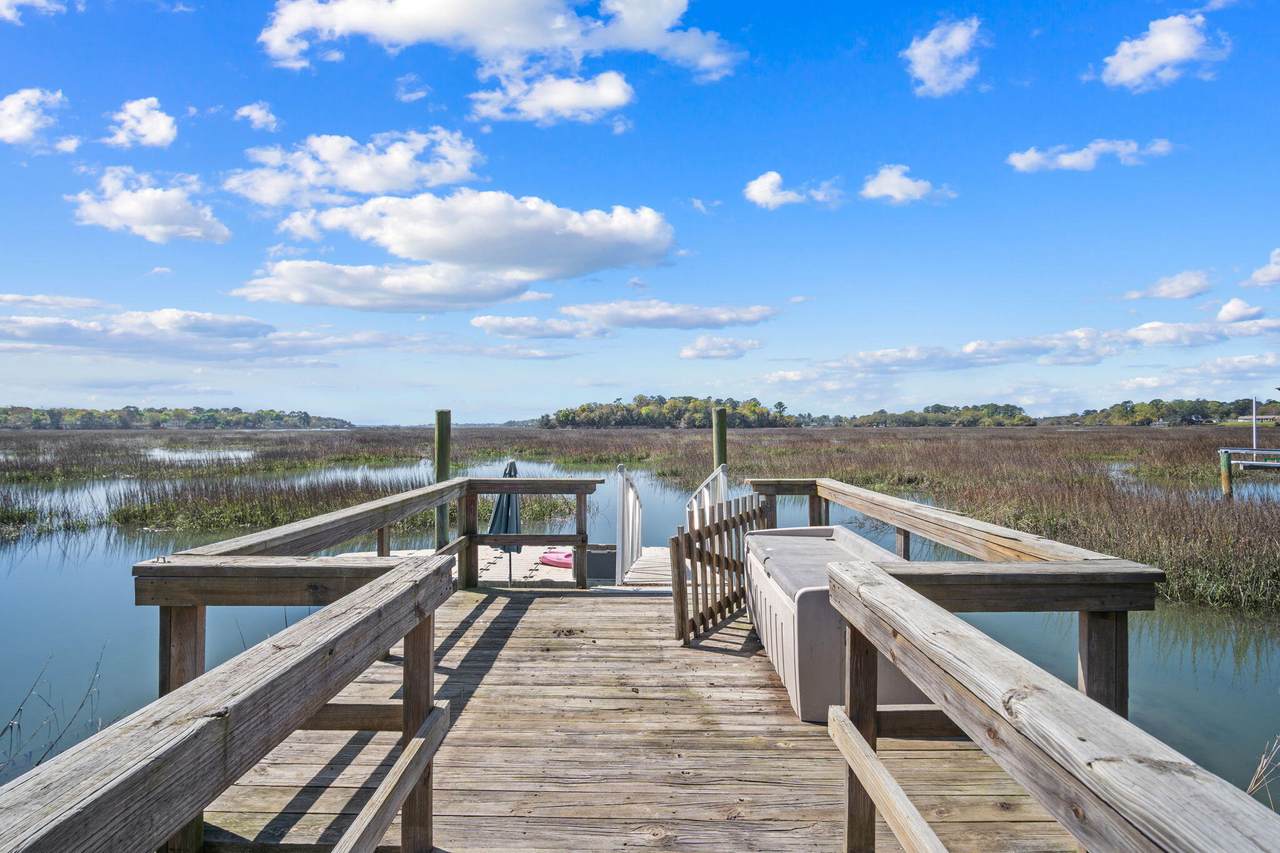 https://bt-photos.global.ssl.fastly.net/charleston/1280_boomver_1_26008235-2.jpg