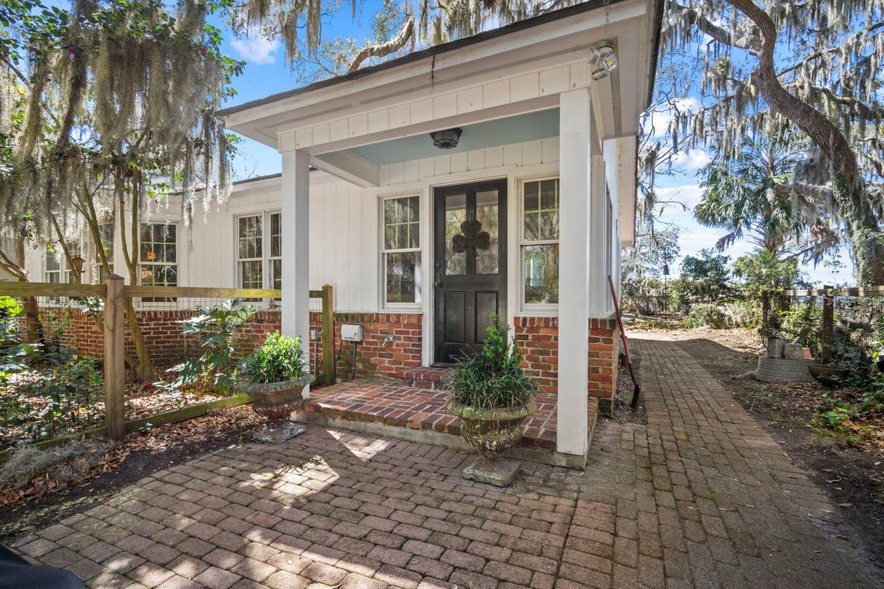 https://bt-photos.global.ssl.fastly.net/charleston/1280_boomver_1_26008235-2.jpg
