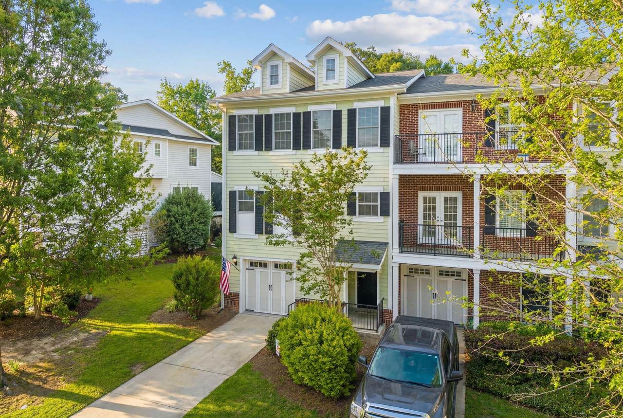 241 Etiwan Pointe Drive - Photo 1