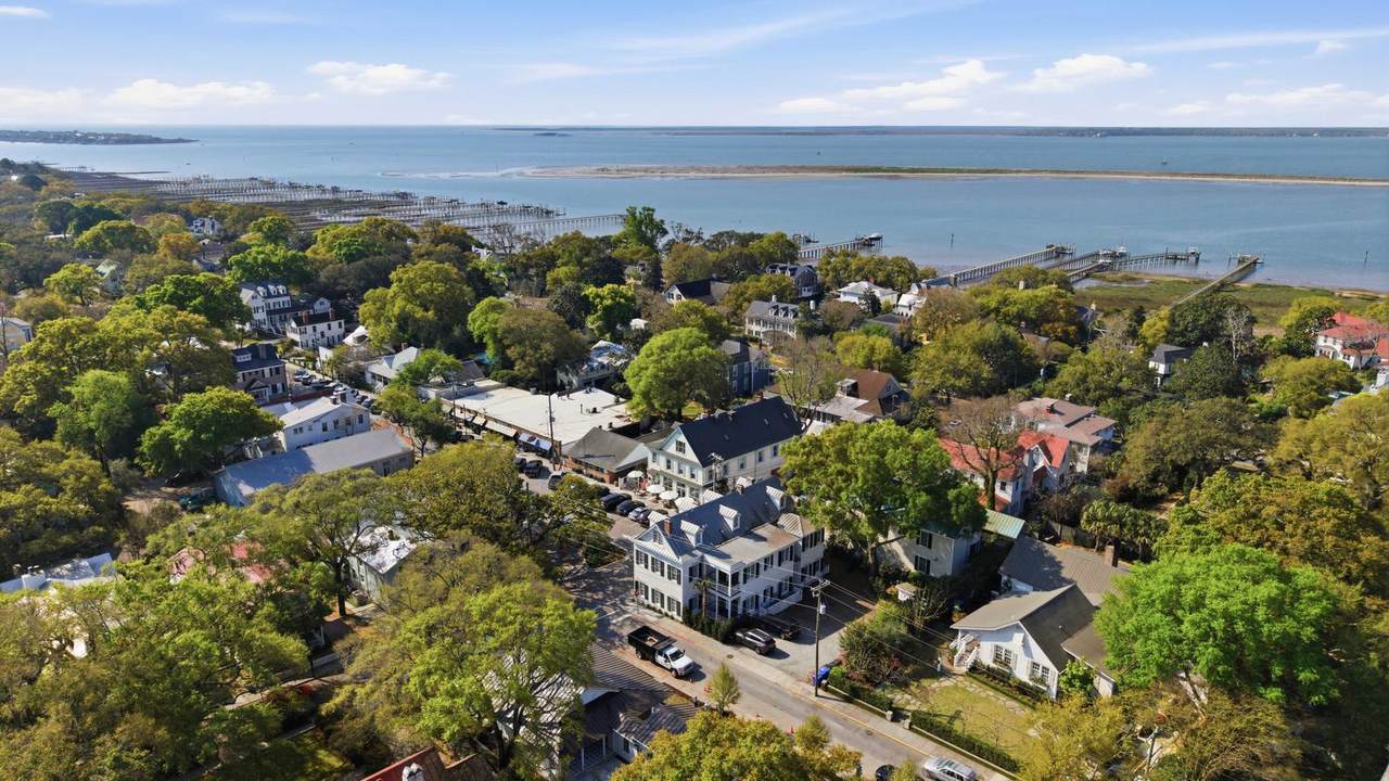 https://bt-photos.global.ssl.fastly.net/charleston/1280_boomver_1_26008950-2.jpg