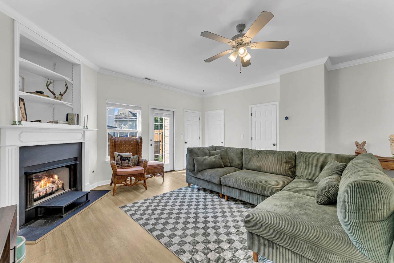 4110 Perrine Street - Photo 1