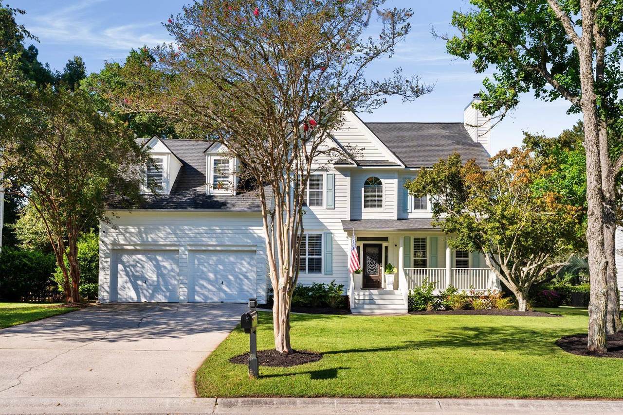 2774 Victoria Lake Drive - Photo 1