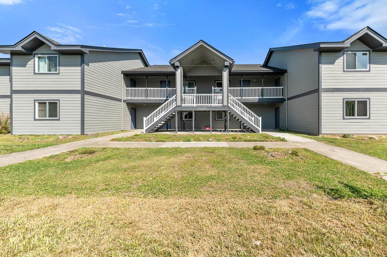 2608 Hidden Cove Drive - Photo 1