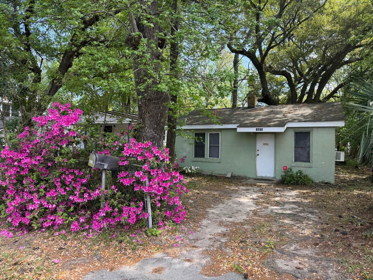 https://bt-photos.global.ssl.fastly.net/charleston/1280_boomver_1_26009688-2.jpg