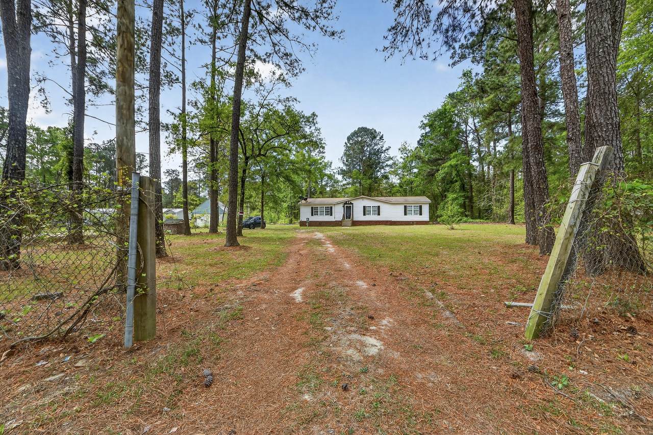 1093 Tobacco Road - Photo 1