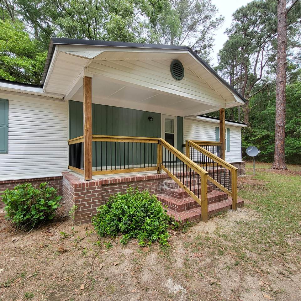 133 Knott Drive - Photo 1