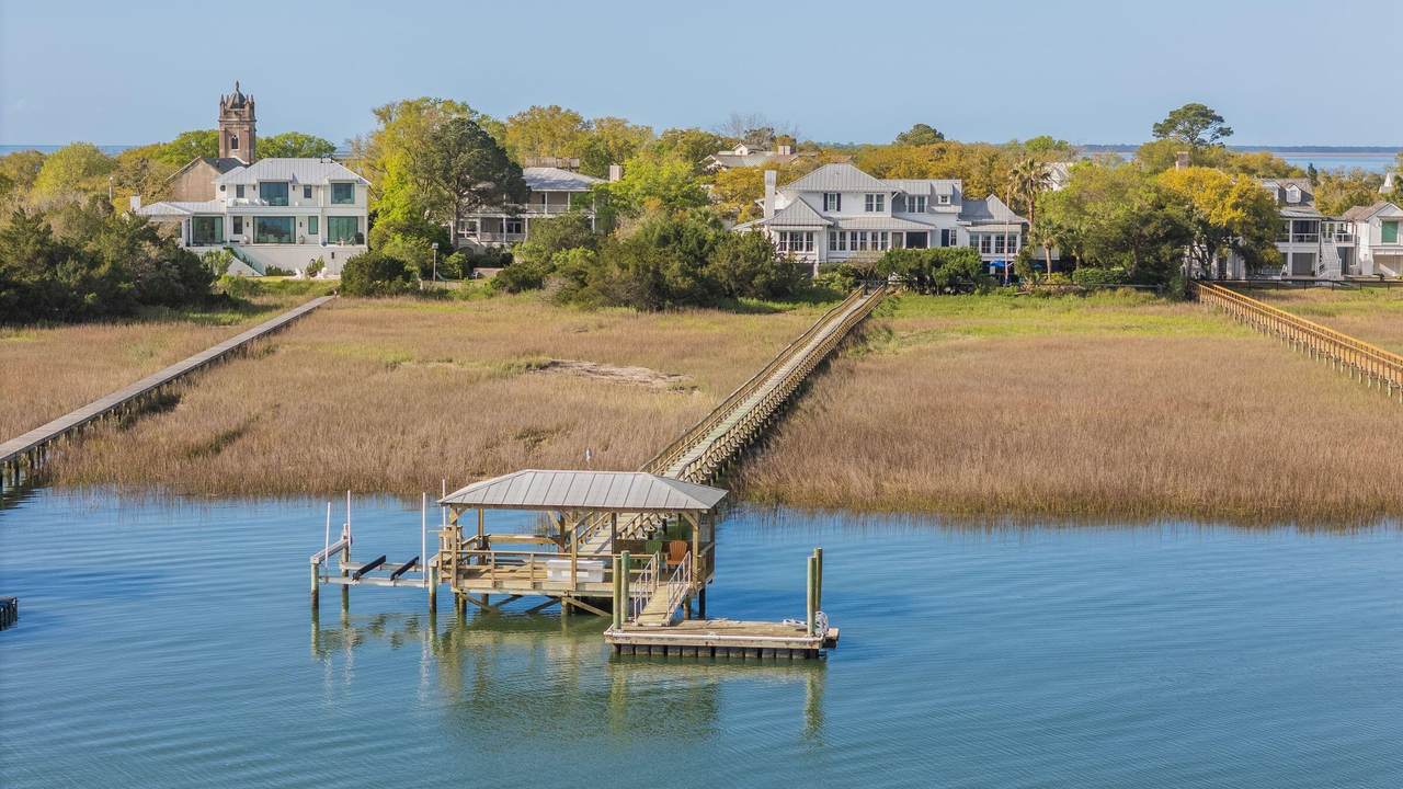 https://bt-photos.global.ssl.fastly.net/charleston/1280_boomver_1_26010785-2.jpg