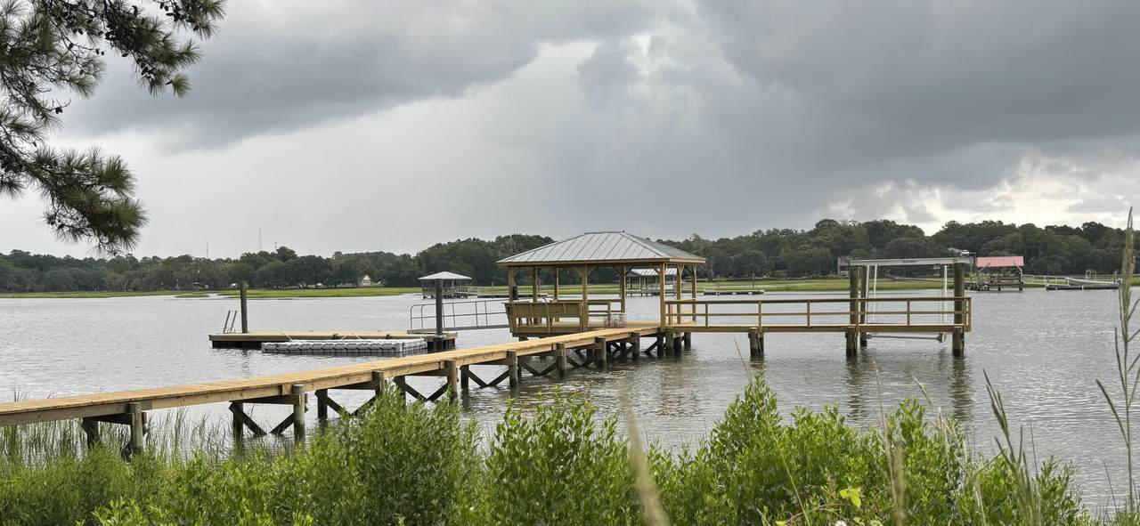 https://bt-photos.global.ssl.fastly.net/charleston/1280_boomver_1_26010792-2.jpg