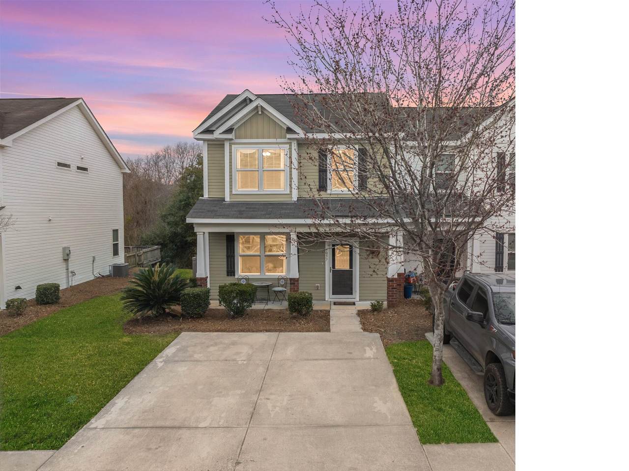 9057 Parlor Drive - Photo 1
