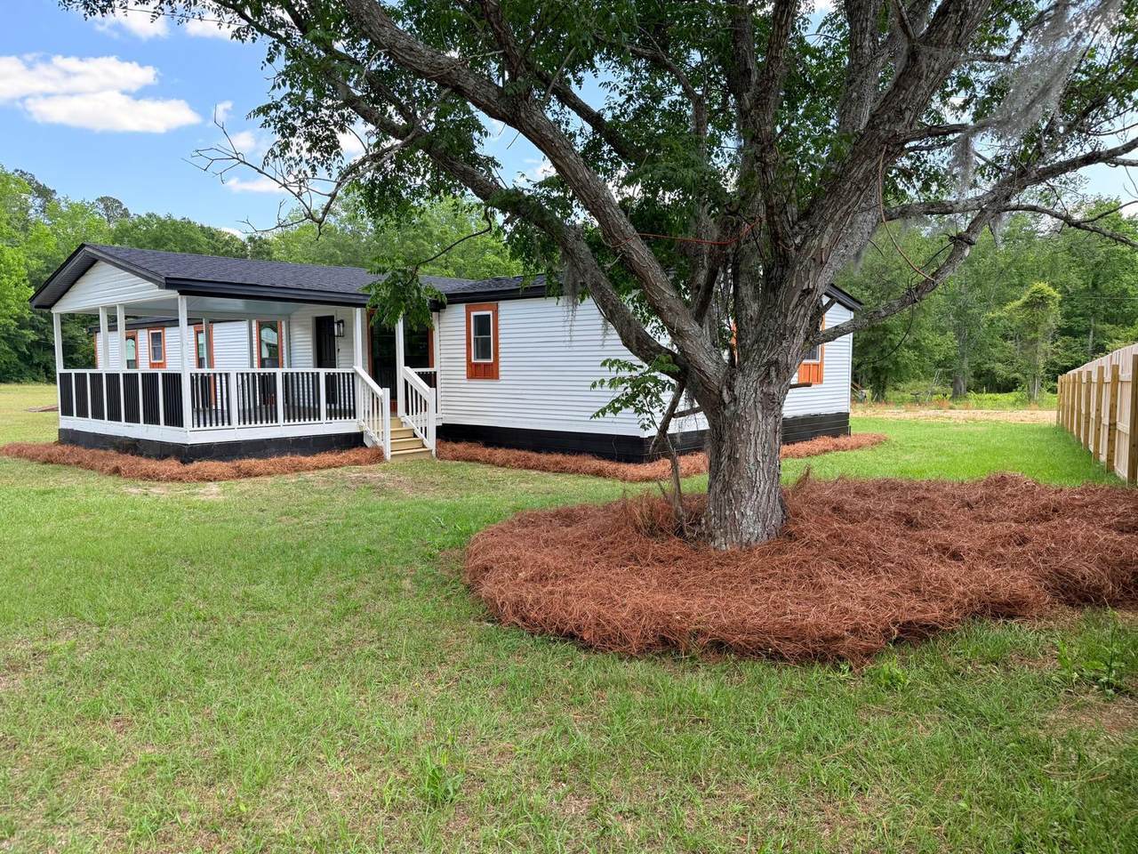1015 Ridge Road - Photo 1