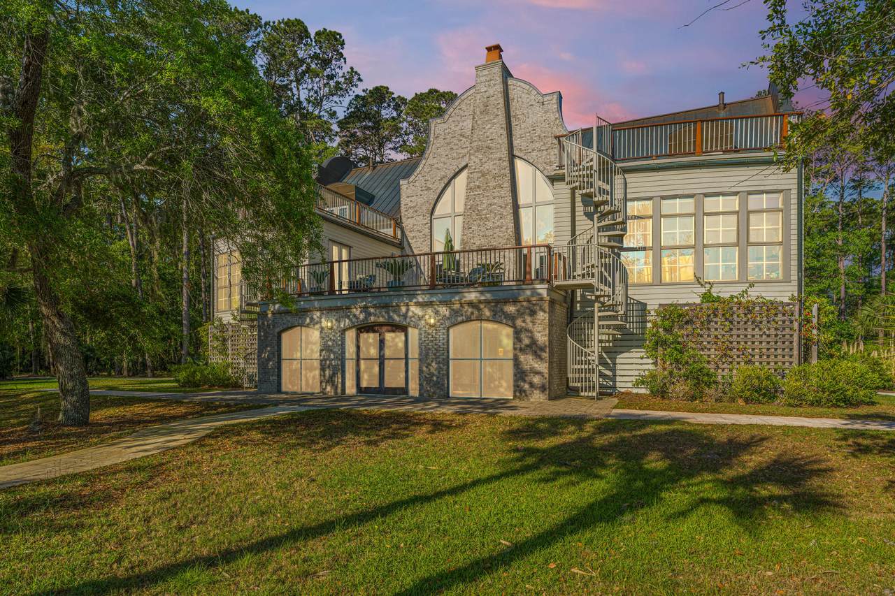 https://bt-photos.global.ssl.fastly.net/charleston/1280_boomver_1_26010951-2.jpg