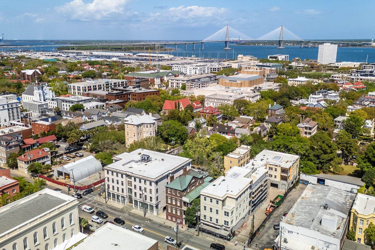 https://bt-photos.global.ssl.fastly.net/charleston/1280_boomver_1_26011071-2.jpg