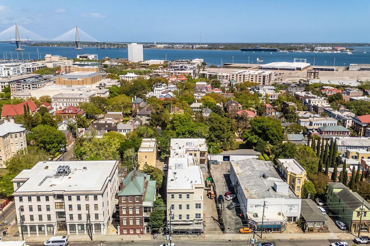 https://bt-photos.global.ssl.fastly.net/charleston/1280_boomver_1_26011073-2.jpg