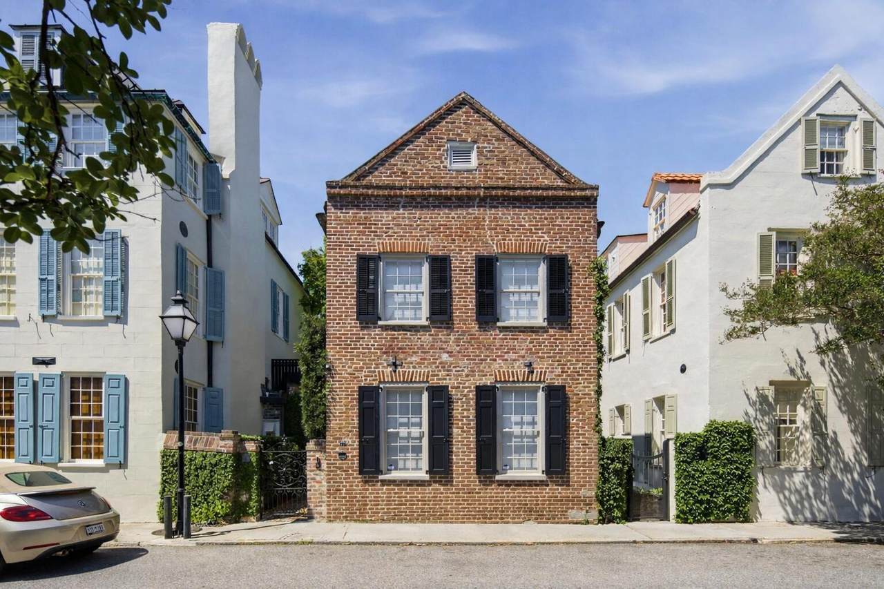 77 King Street - Photo 1