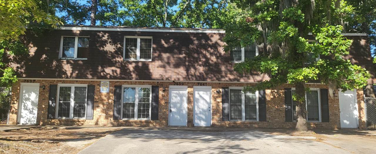 7637 Hunters Ridge Lane - Photo 1