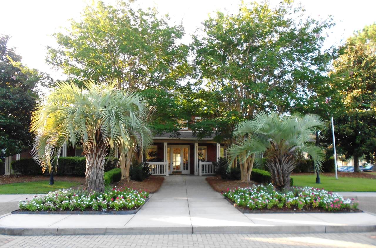 1600 Long Grove Drive - Photo 1