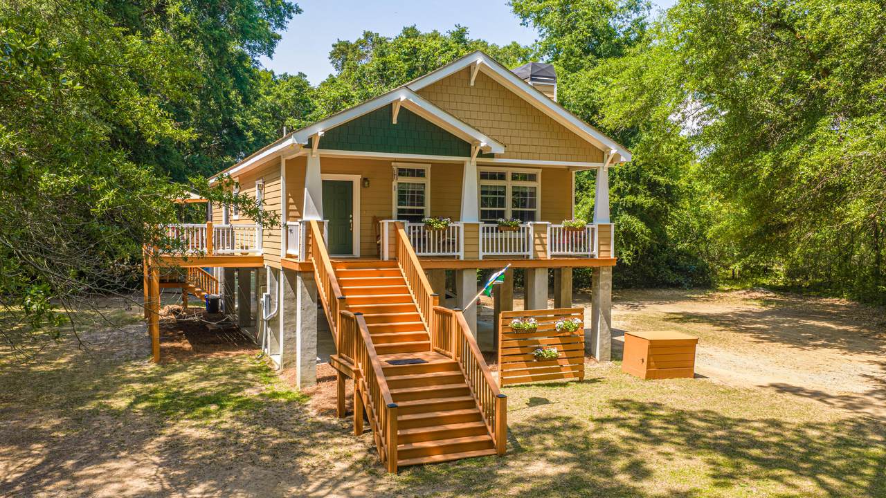 https://bt-photos.global.ssl.fastly.net/charleston/1280_boomver_1_26011998-2.jpg