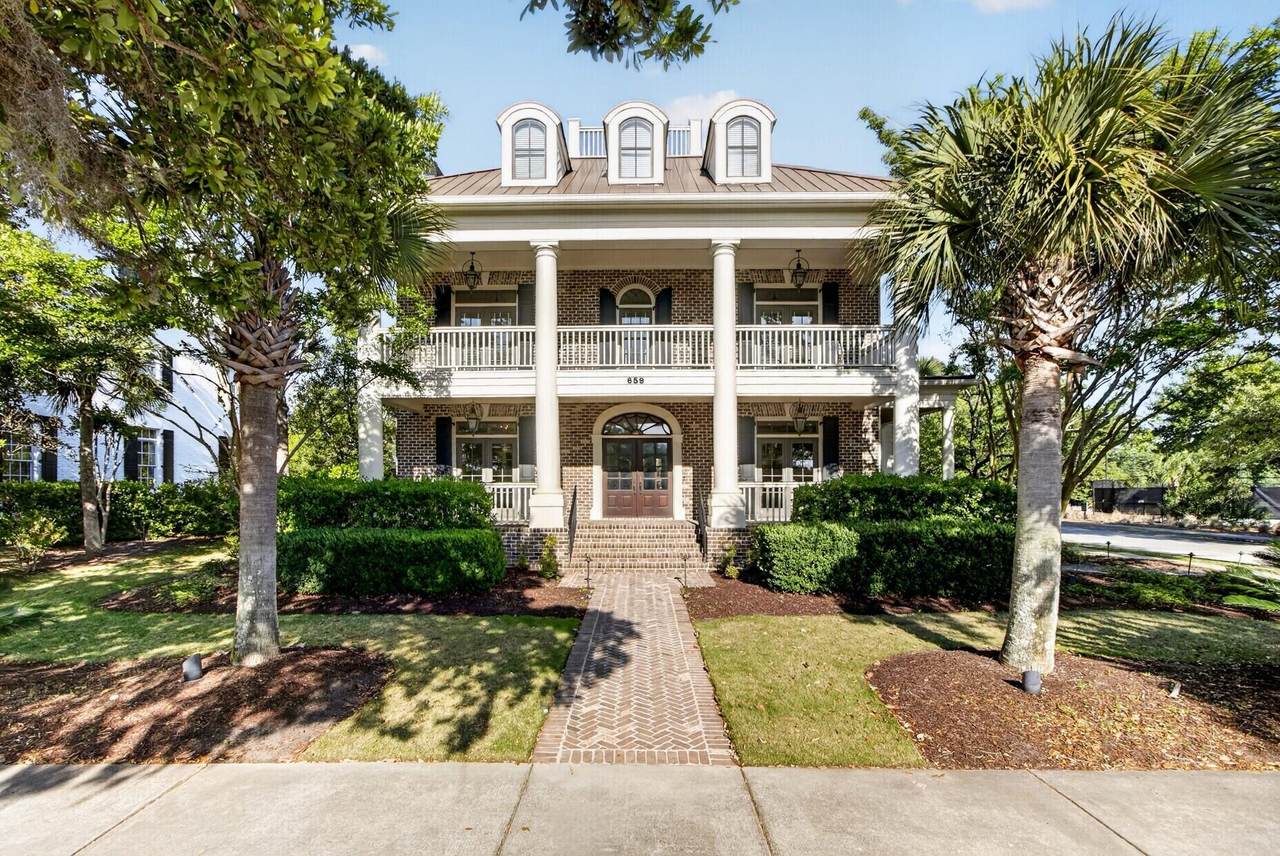 659 Island Park Drive - Photo 1