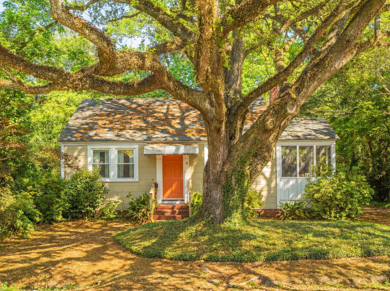58 Avondale Avenue - Photo 1