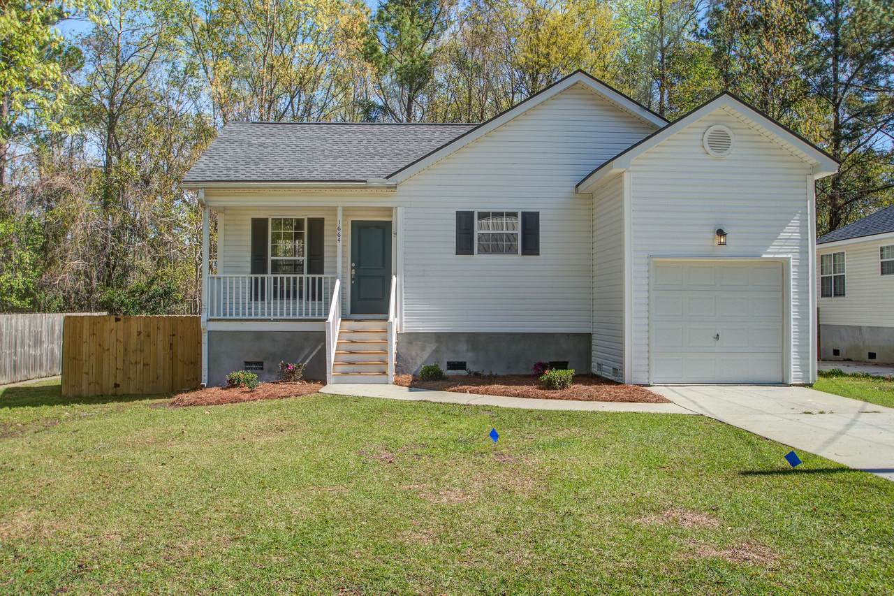 1664 Pierpont Avenue - Photo 1