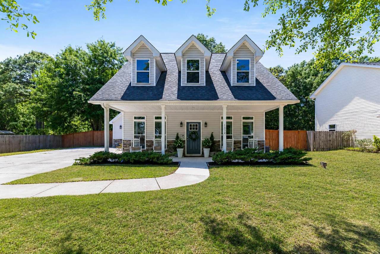 1552 Keswick Drive - Photo 1
