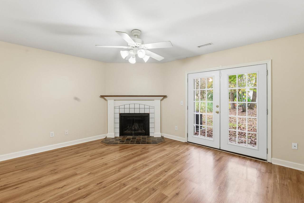 2753 Jobee Drive - Photo 1