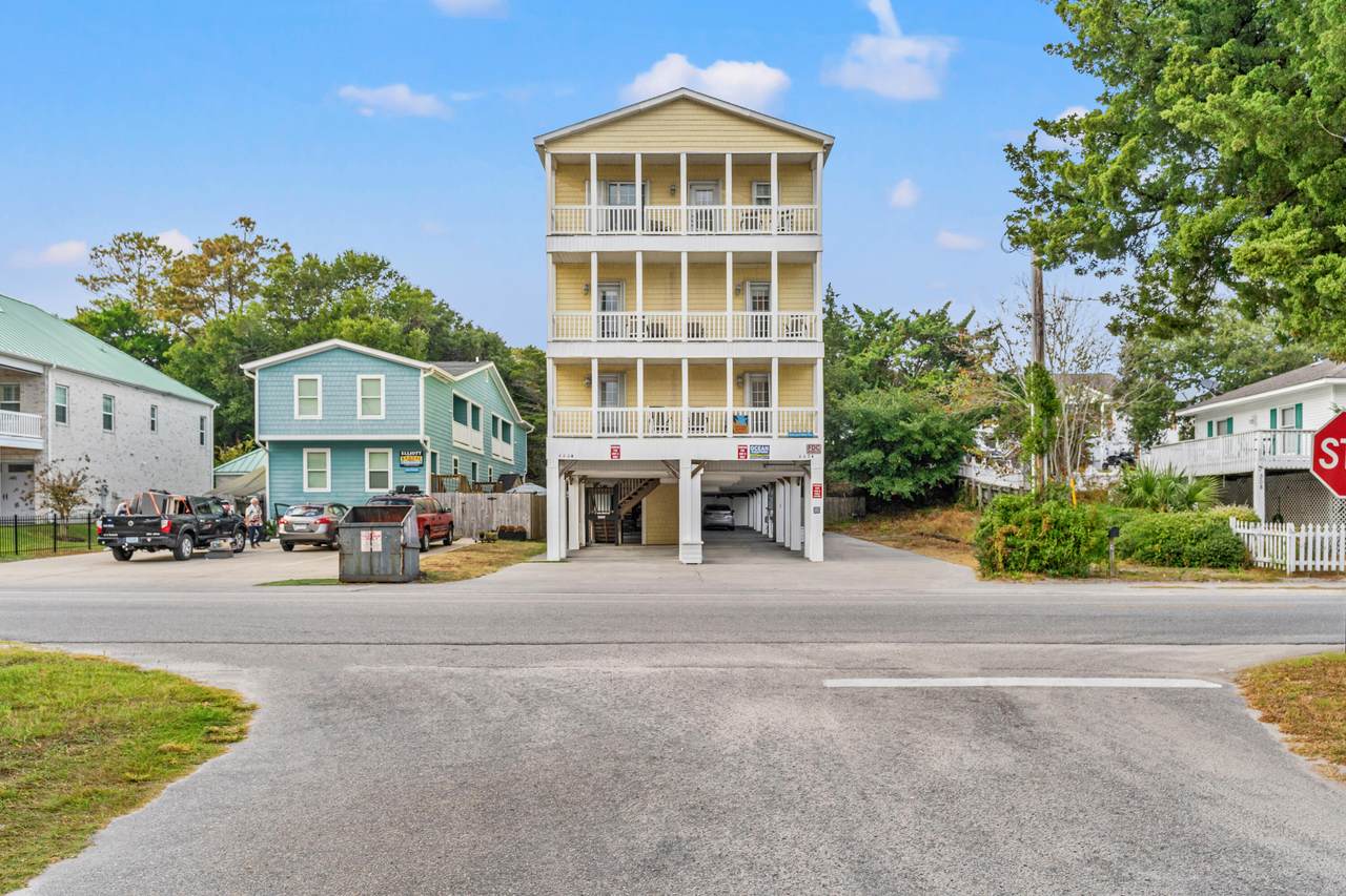 400 Hillside Drive - Photo 1