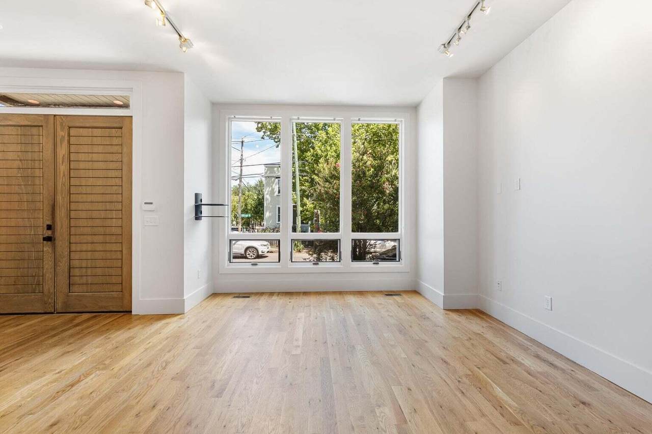247 Rutledge Avenue - Photo 1