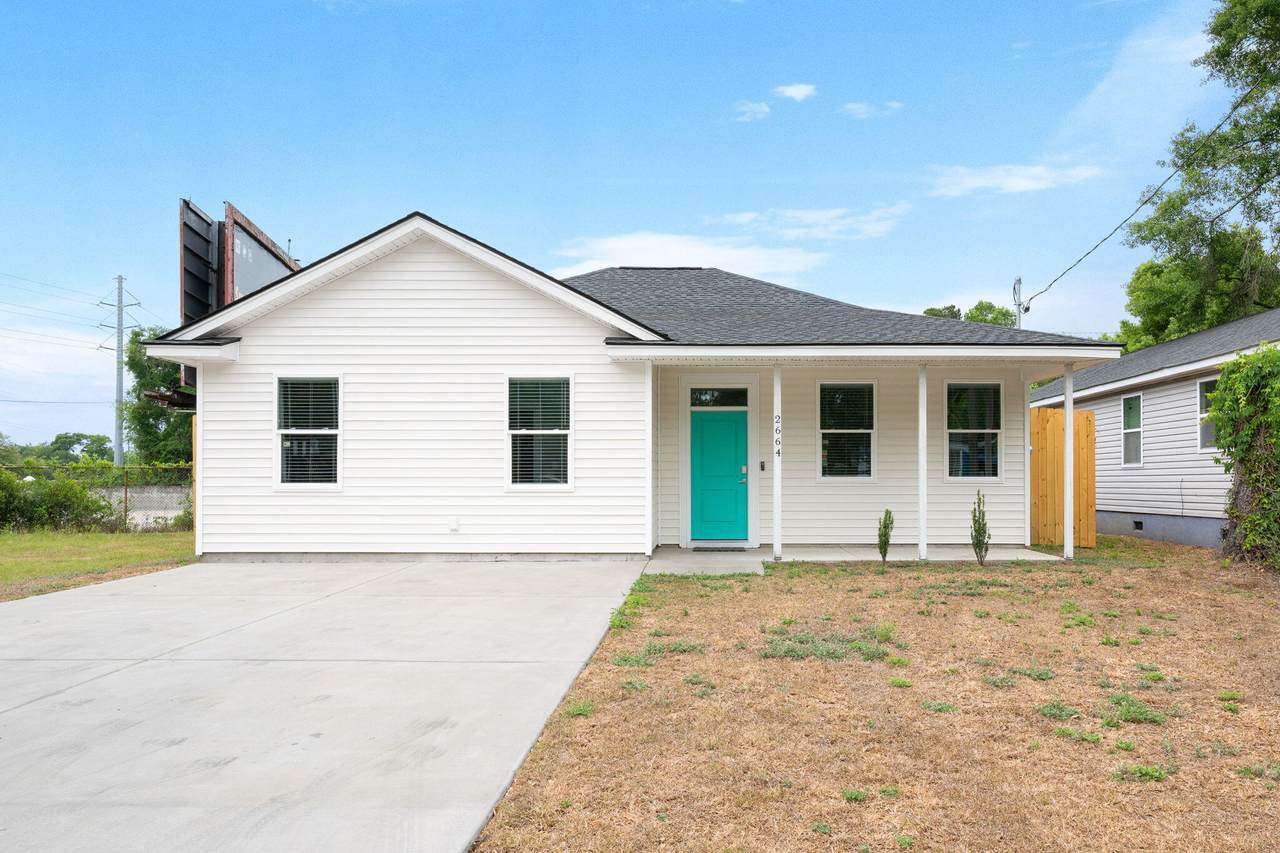 2664 Harvey Avenue - Photo 1