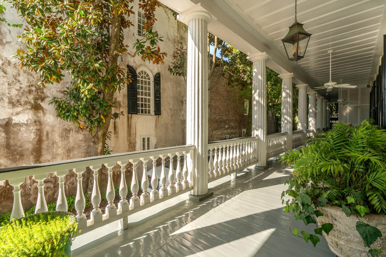 https://bt-photos.global.ssl.fastly.net/charleston/1280_boomver_1_26013627-2.jpg