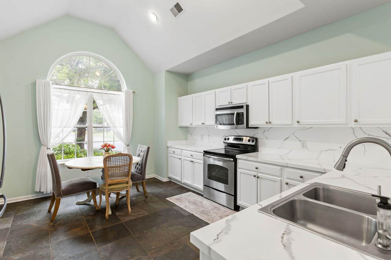 1282 Fenwick Plantation Road - Photo 1
