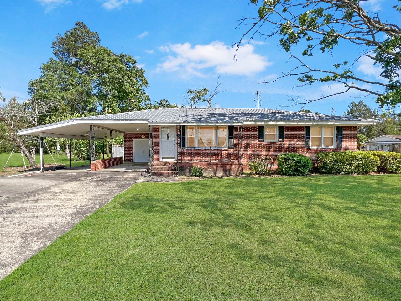 300 Metts Street - Photo 1