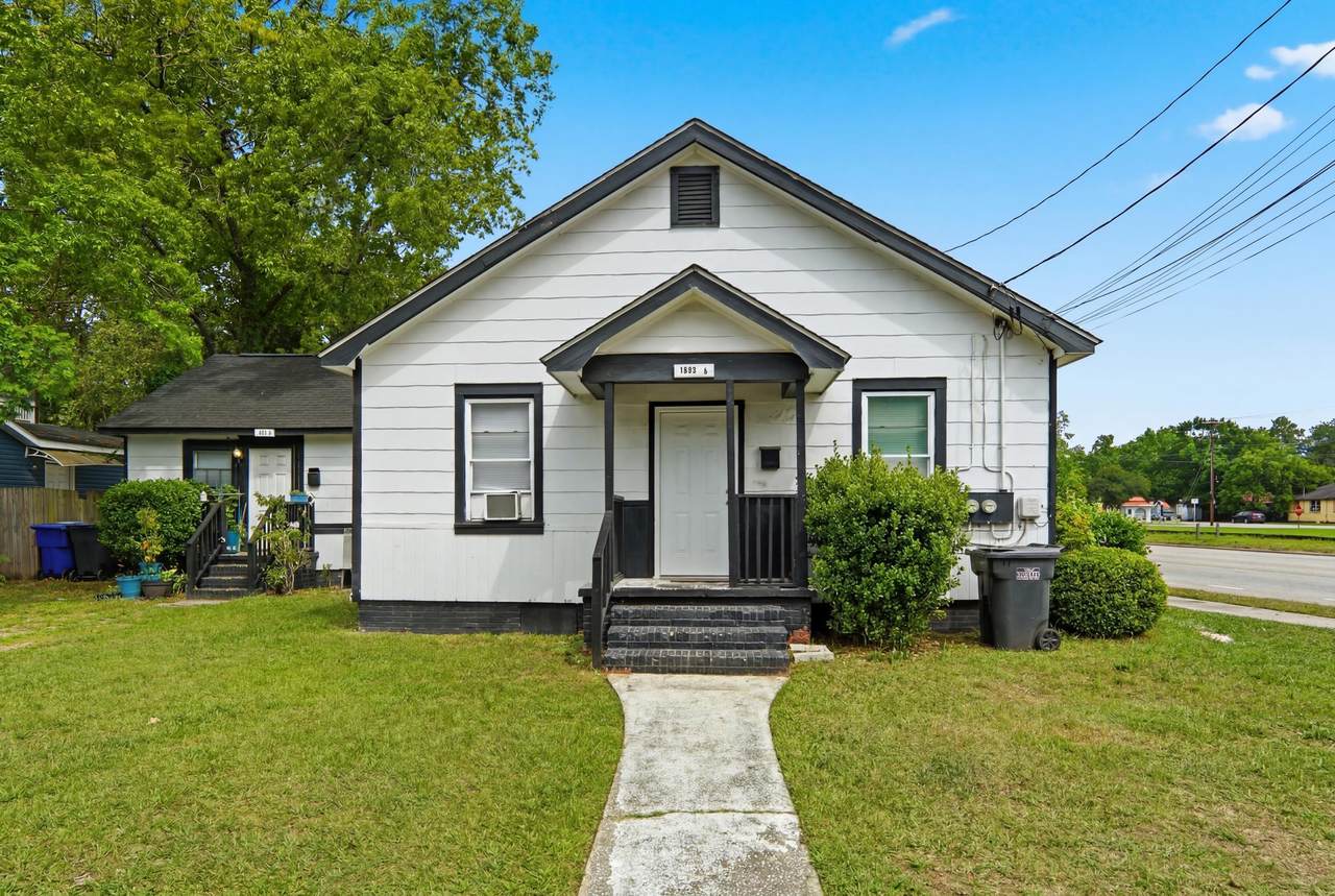 1902 Iris Street - Photo 1