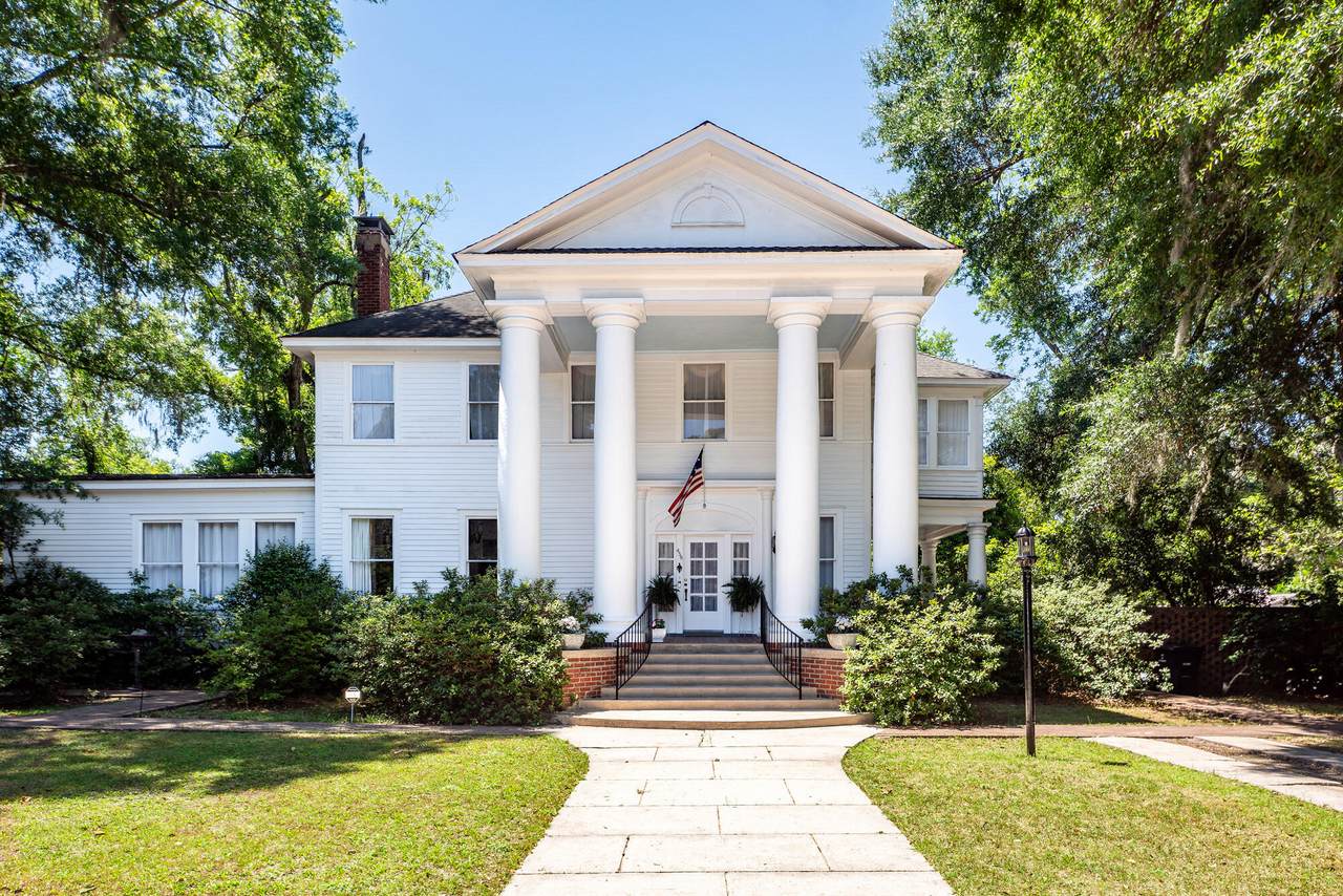 458 Hampton Street - Photo 1