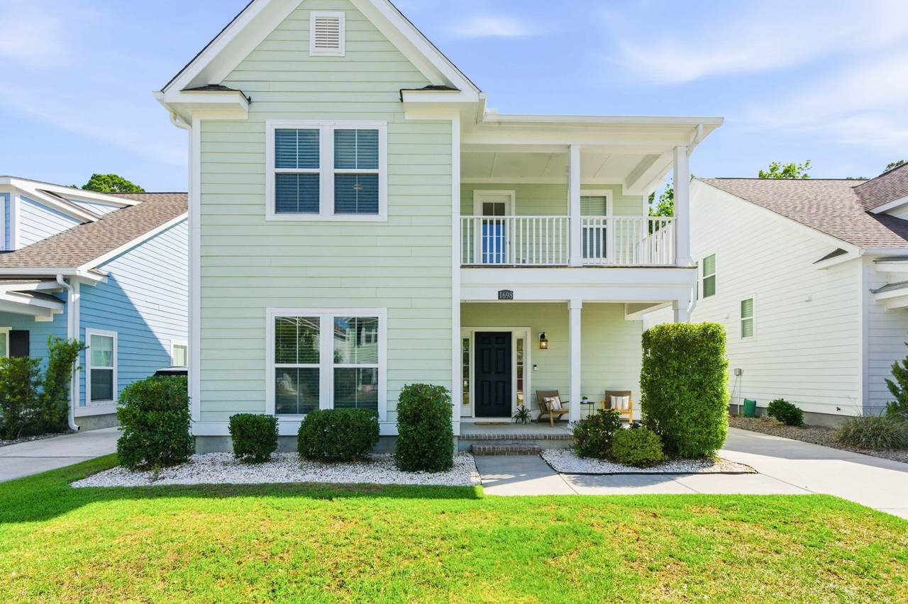 1698 Sparkleberry Lane - Photo 1