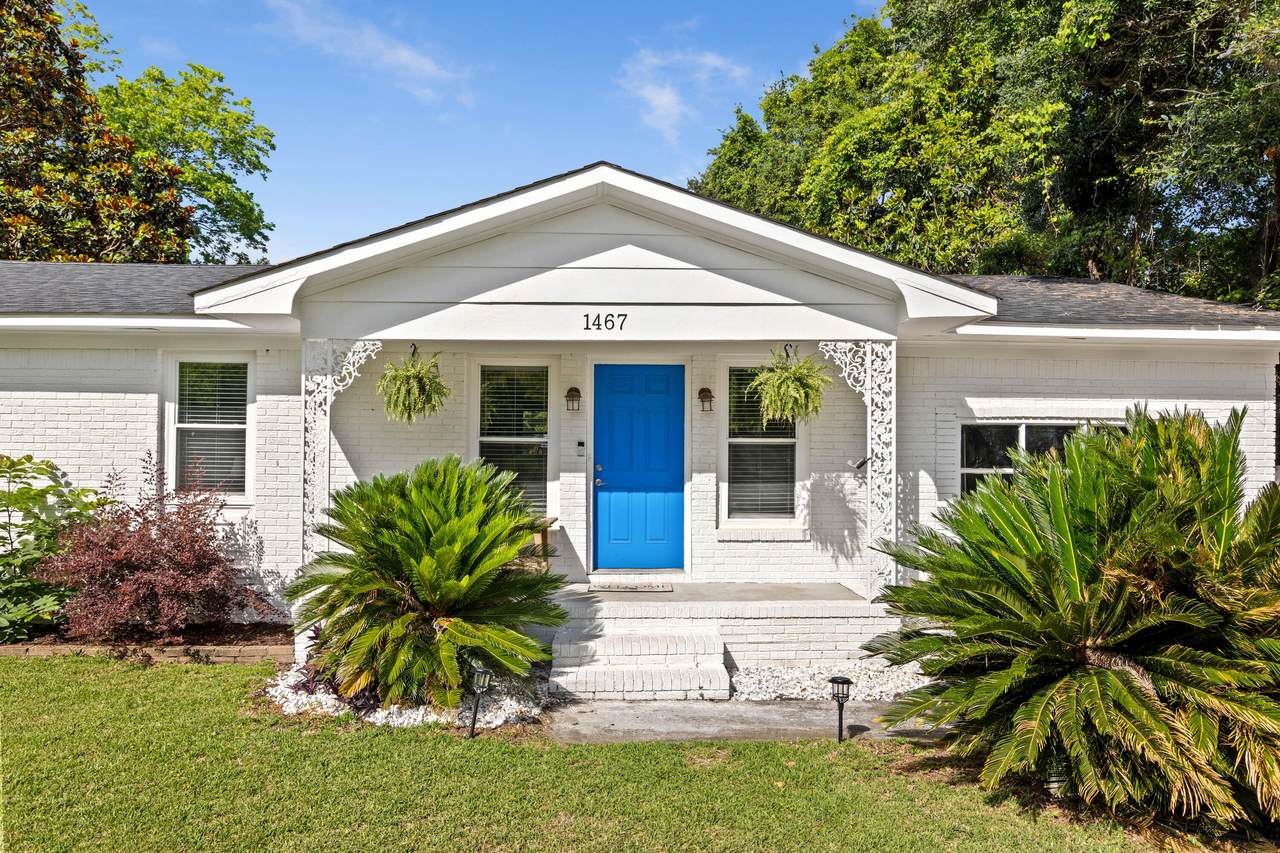 1467 Westwood Drive - Photo 1