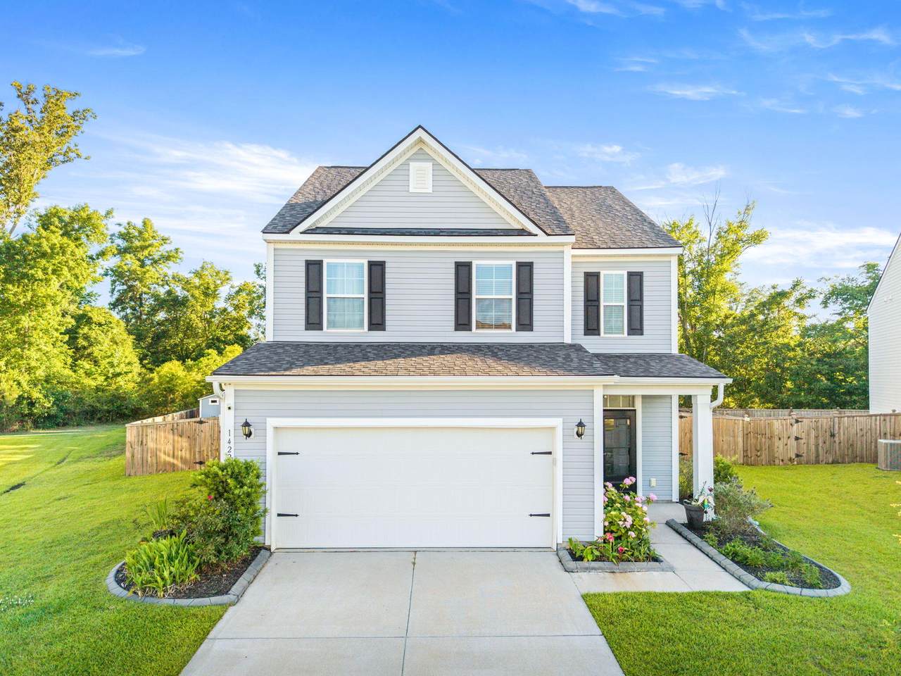 1422 Hermitage Lane - Photo 1