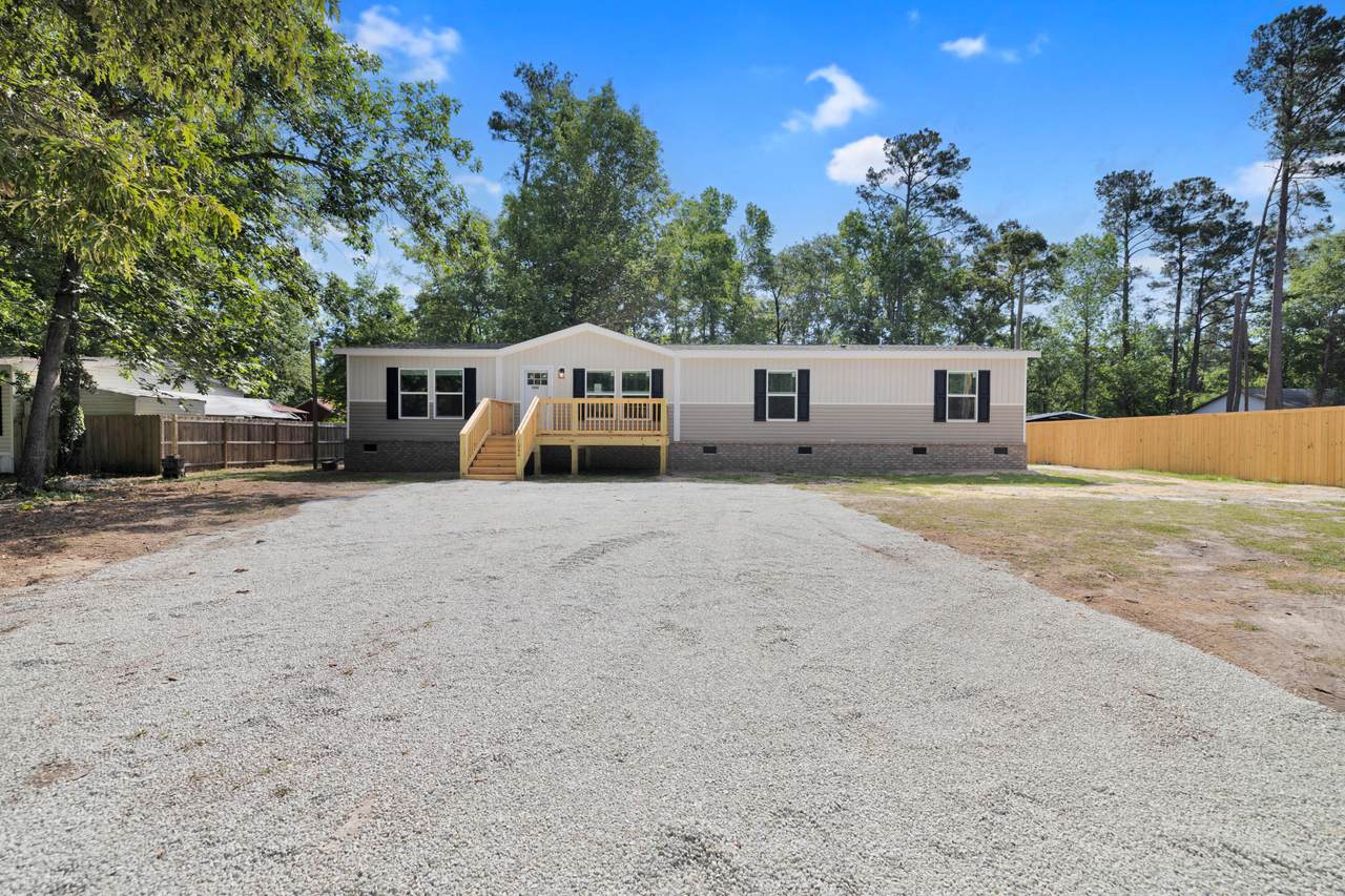 1044 Longpoint Road - Photo 1